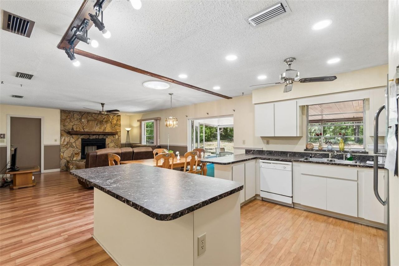 3757 E Side Court , Inverness, FL 34453 Photo