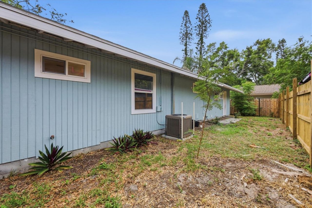 902 37th Street W, Bradenton, FL 34205 Photo