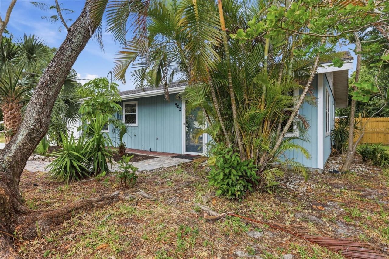 902 37th Street W, Bradenton, FL 34205 Photo
