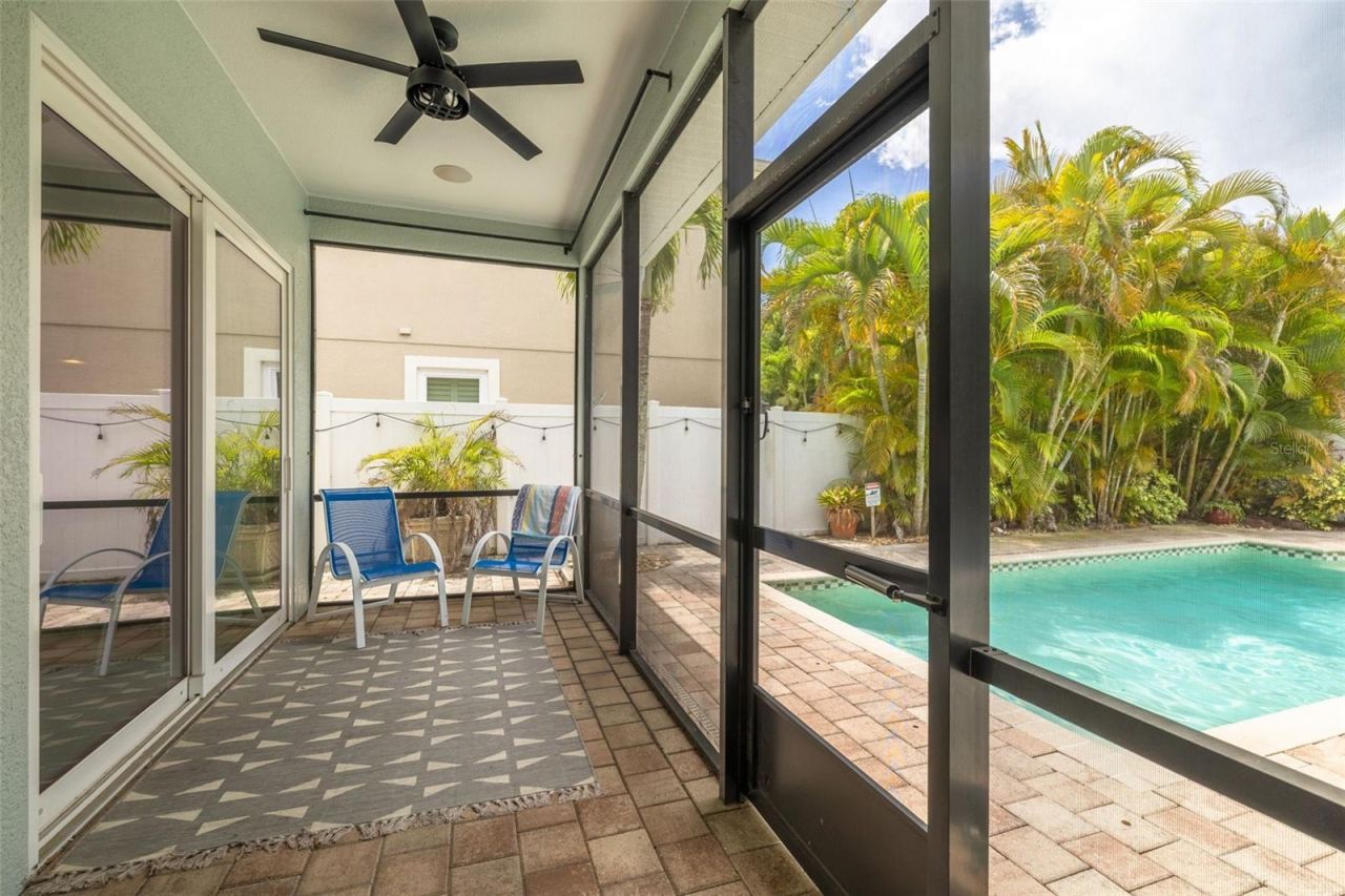 8253 Wild Oaks Circle , Largo, FL 33773 Photo