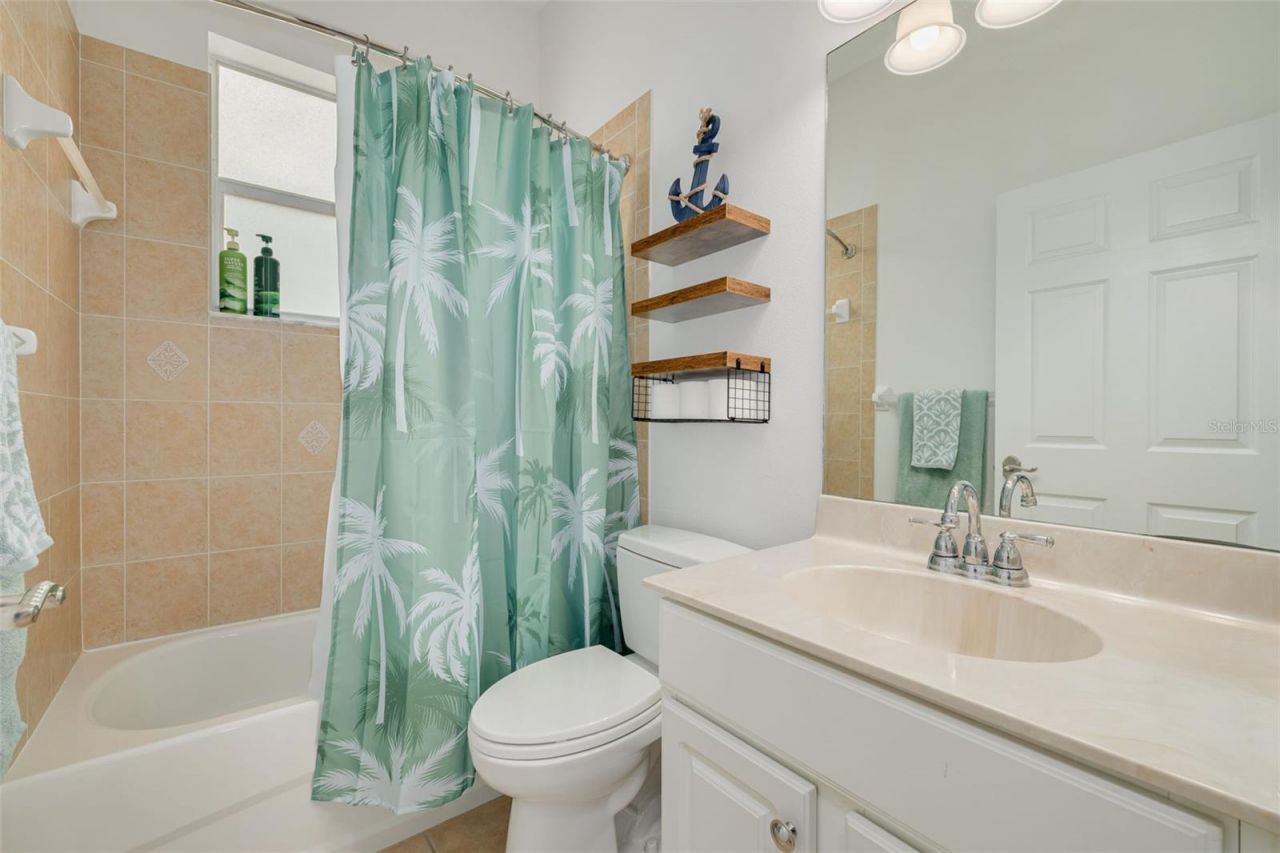 8253 Wild Oaks Circle , Largo, FL 33773 Photo