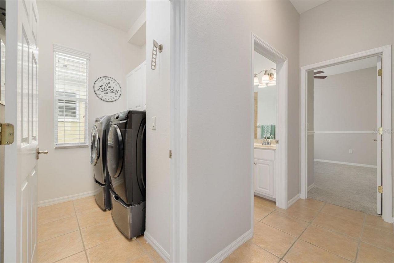 8253 Wild Oaks Circle , Largo, FL 33773 Photo