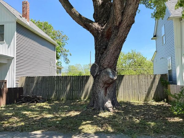 250 W Park Avenue , Columbus, OH 43223