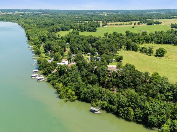 69125 E 252 Road , Wyandotte, OK 74370