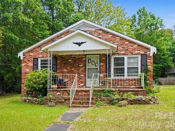 301 Hampton Road , Lancaster, SC 29720