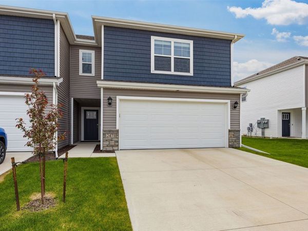2471 Chloe Lane , Hiawatha, IA 52233