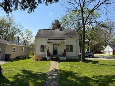 164 N Avon Avenue, Wadsworth, OH 44281
