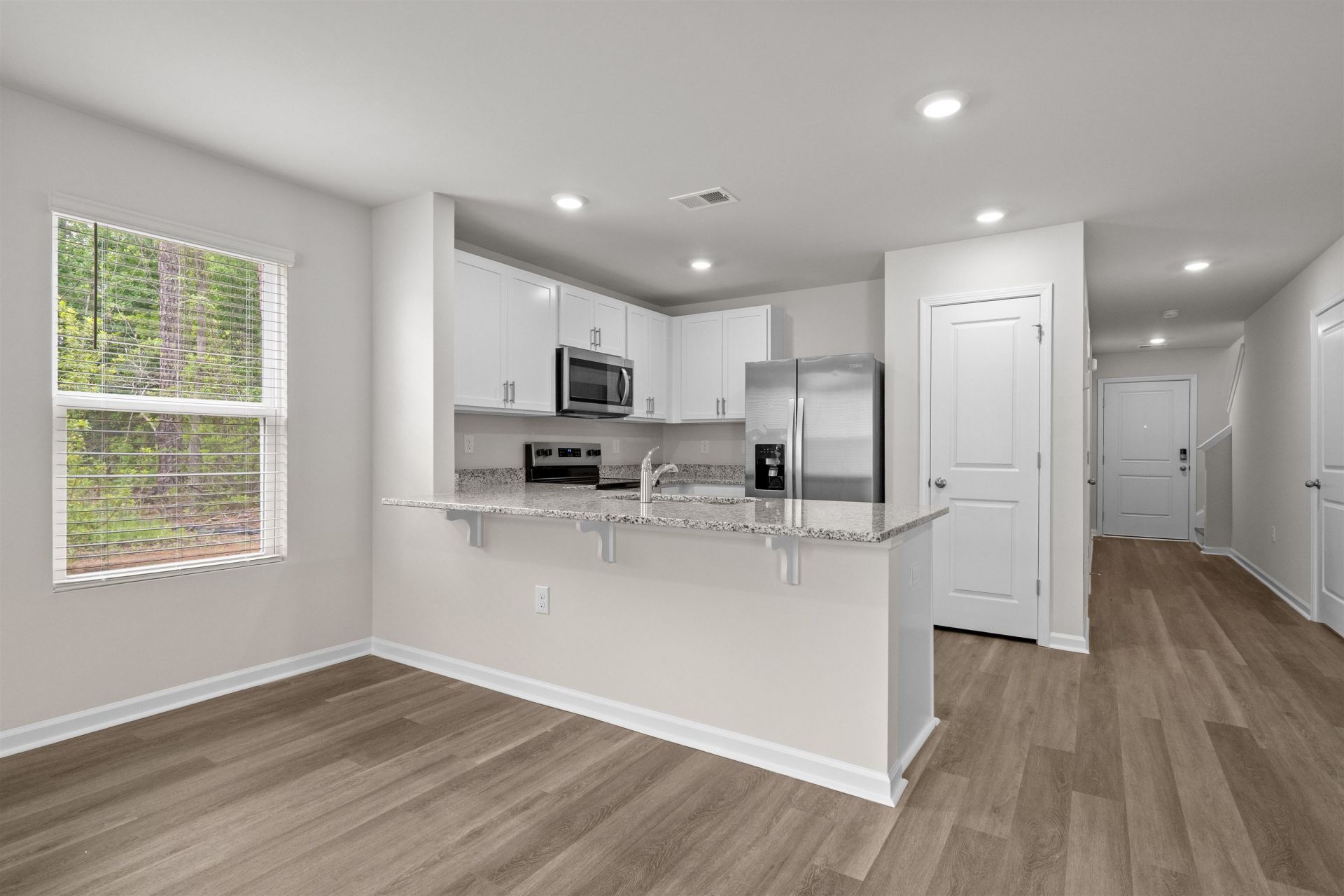 571 Gemstone Blvd  Photo 13