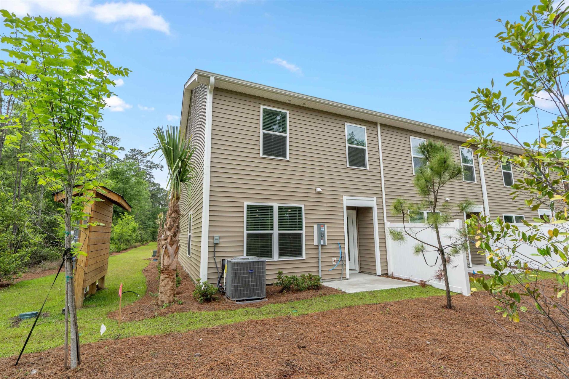571 Gemstone Blvd  Photo 29