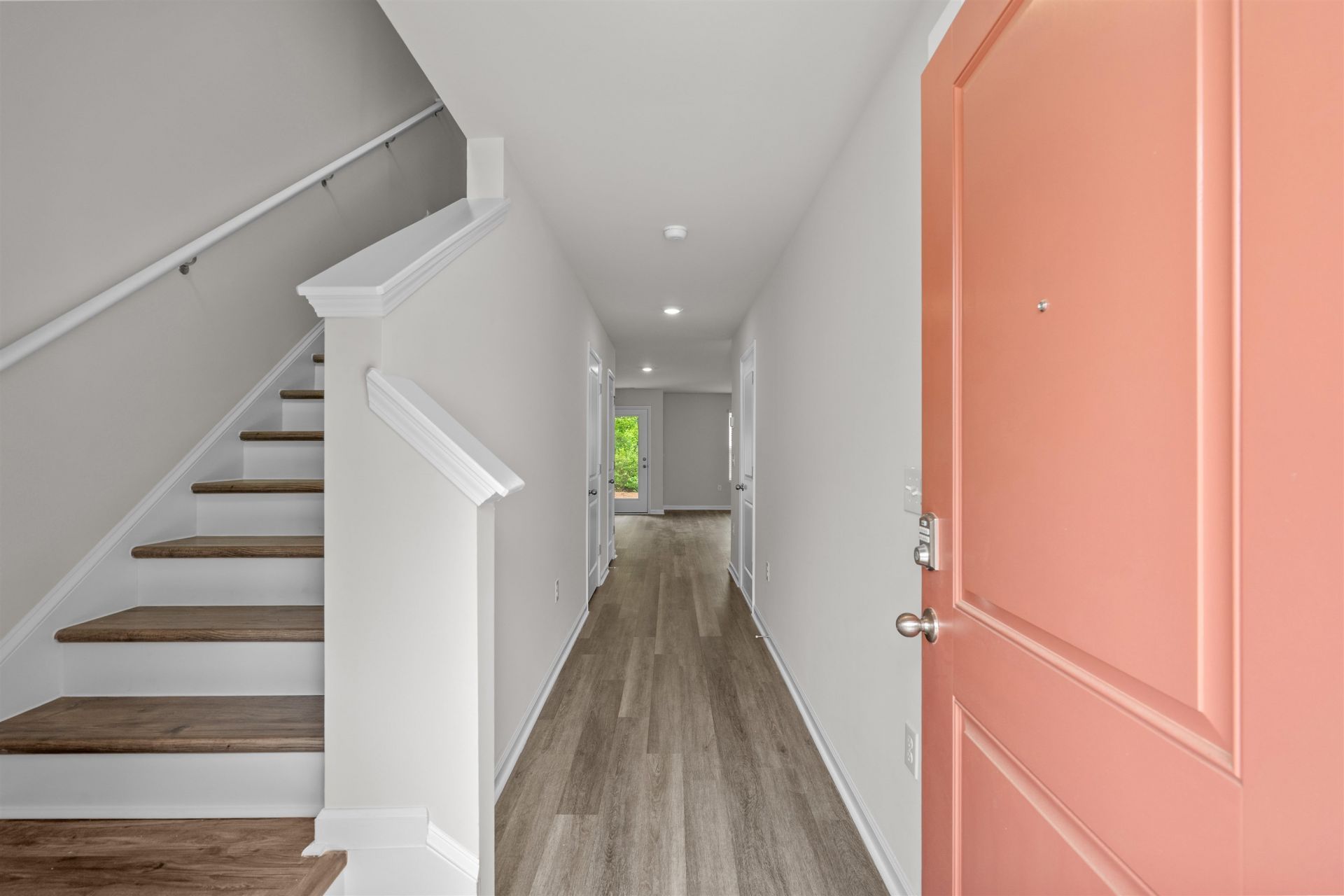 571 Gemstone Blvd  Photo 4