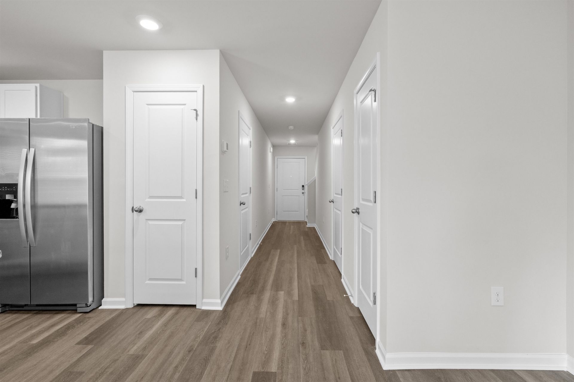 571 Gemstone Blvd  Photo 5