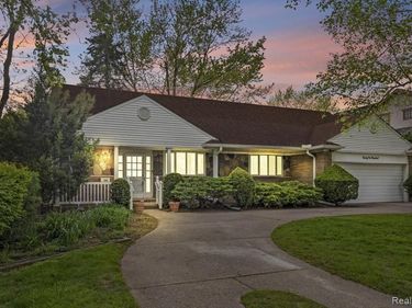 2600 Grange Road, Trenton, MI 48183