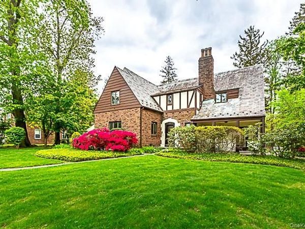 15 Mirrielees Road , Great Neck, NY 11021