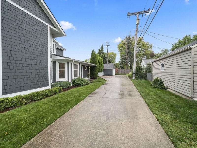 1508 Barrington Road , Columbus, OH 43221 Photo 4