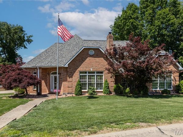 2586 St Andrews Drive , Jackson, MO 63755