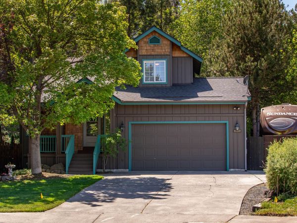 1757 NE Bobbie Court, Bend, OR 97701
