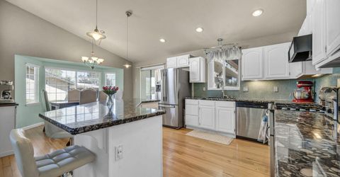325 Veronica Avenue, Sparks, NV 89436 Photo