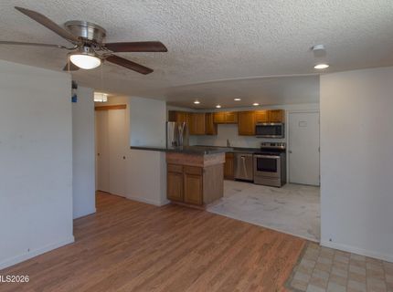 9350 Gremlin Way, Reno, NV 89506 Photo