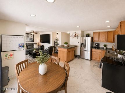 9350 Gremlin Way, Reno, NV 89506 Photo