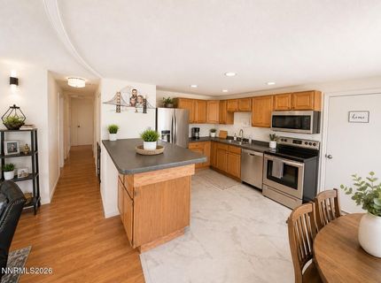 9350 Gremlin Way, Reno, NV 89506 Photo