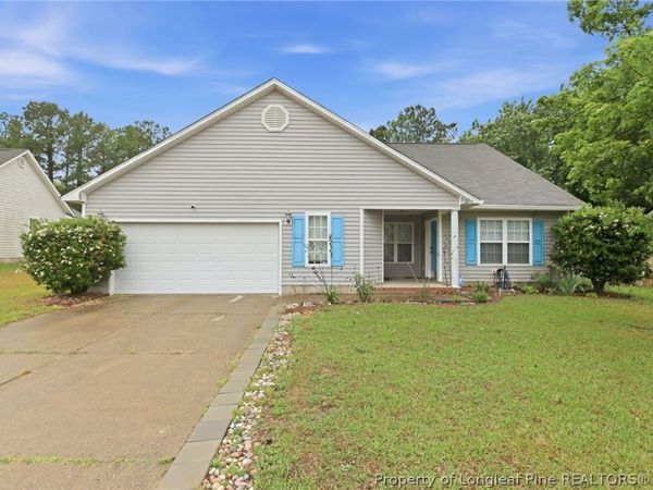 2628 Daniel Boone Lane, Hope Mills, NC 28348