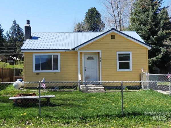 109 S Idaho Street, Cascade, ID 83611