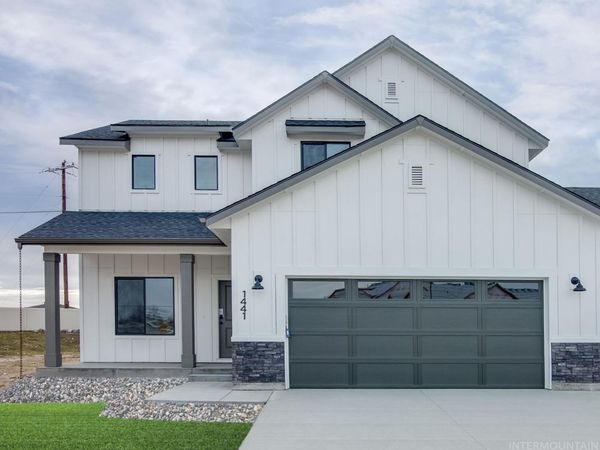 461 Waverly Ave, Middleton, ID 83644