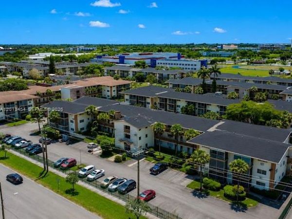 17050 NE 14th Ave , Unit 208, Miami, FL 33162