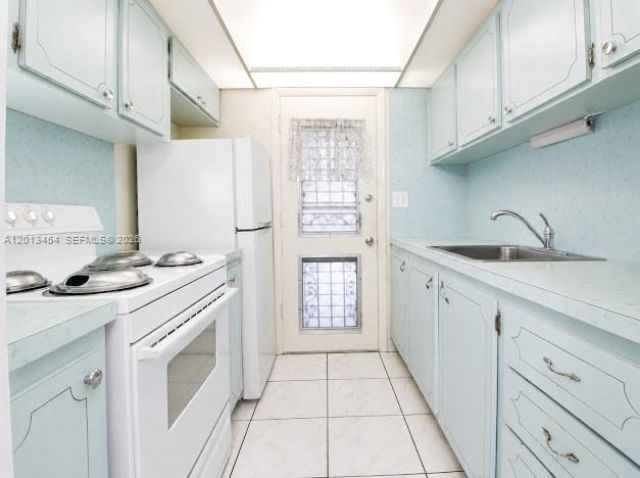 17050 NE 14th Ave , Unit 208, Miami, FL 33162 Photo
