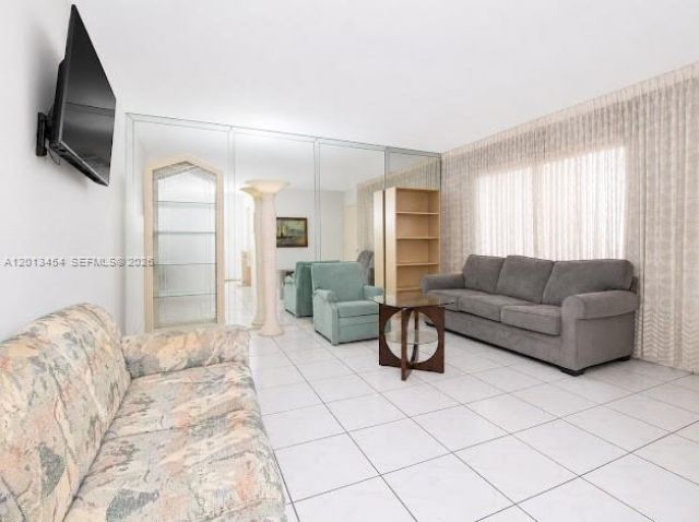 17050 NE 14th Ave , Unit 208, Miami, FL 33162 Photo