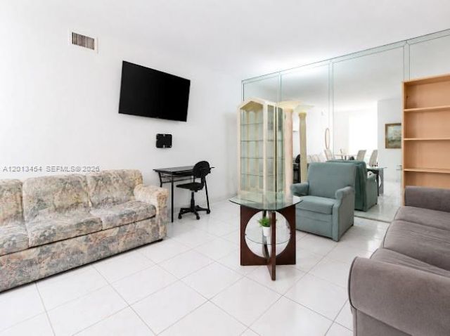 17050 NE 14th Ave , Unit 208, Miami, FL 33162 Photo
