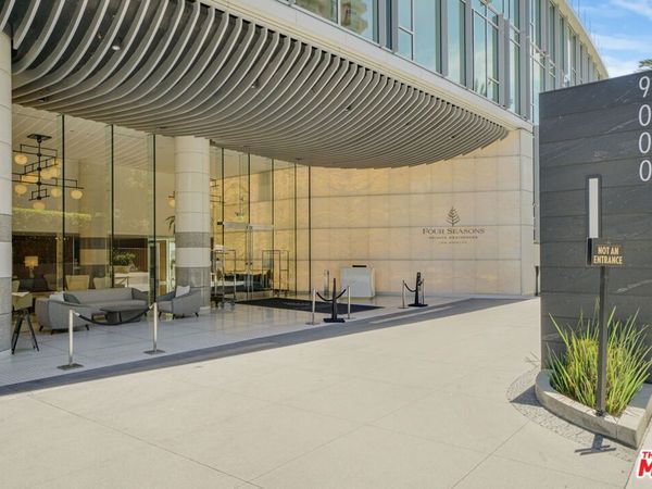 9000 W 3rd Street, Unit 104, Los Angeles, CA 90048