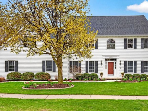 4120 WINDCROSS DRIVE, Appleton, WI 54913