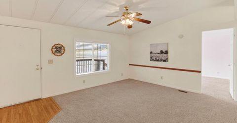 157 Security Ln, Sacramento, CA 95828 Photo
