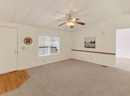 157 Security Ln, Sacramento, CA 95828 Photo
