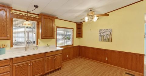 157 Security Ln, Sacramento, CA 95828 Photo