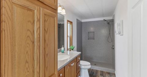 157 Security Ln, Sacramento, CA 95828 Photo