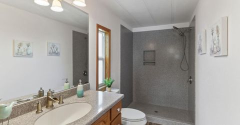 157 Security Ln, Sacramento, CA 95828 Photo