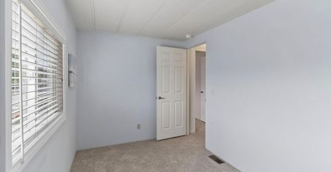 157 Security Ln, Sacramento, CA 95828 Photo