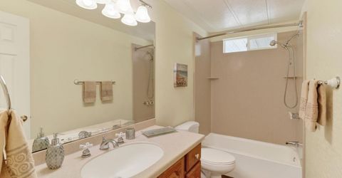 157 Security Ln, Sacramento, CA 95828 Photo