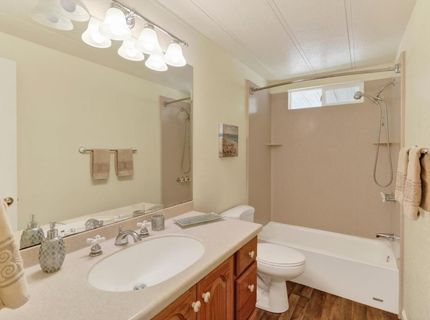 157 Security Ln, Sacramento, CA 95828 Photo