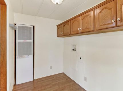 157 Security Ln, Sacramento, CA 95828 Photo