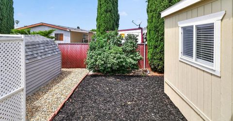 157 Security Ln, Sacramento, CA 95828 Photo