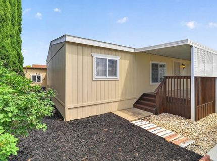 157 Security Ln, Sacramento, CA 95828 Photo