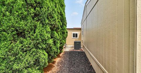 157 Security Ln, Sacramento, CA 95828 Photo
