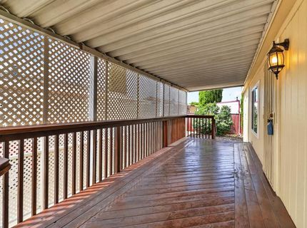 157 Security Ln, Sacramento, CA 95828 Photo