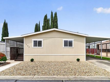 157 Security Ln, Sacramento, CA 95828 Photo