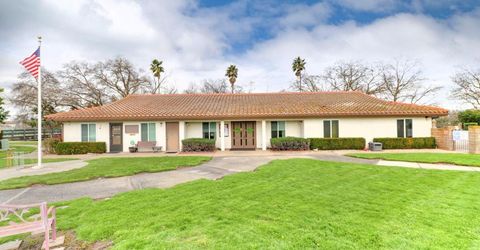 157 Security Ln, Sacramento, CA 95828 Photo