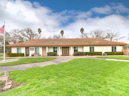 157 Security Ln, Sacramento, CA 95828 Photo
