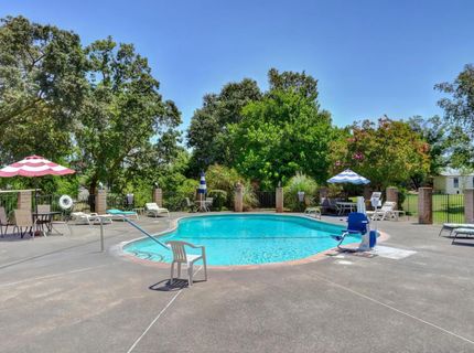 157 Security Ln, Sacramento, CA 95828 Photo
